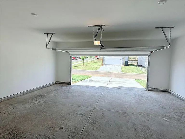 560 Aberdeen Meadow Ln — Photo 15