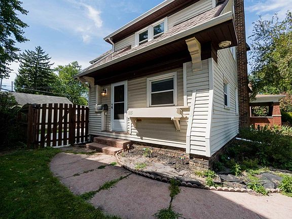 3rd image of 1115 N Anthony Blvd