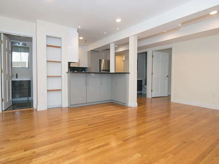 1805 Beacon St #2B — Photo 12