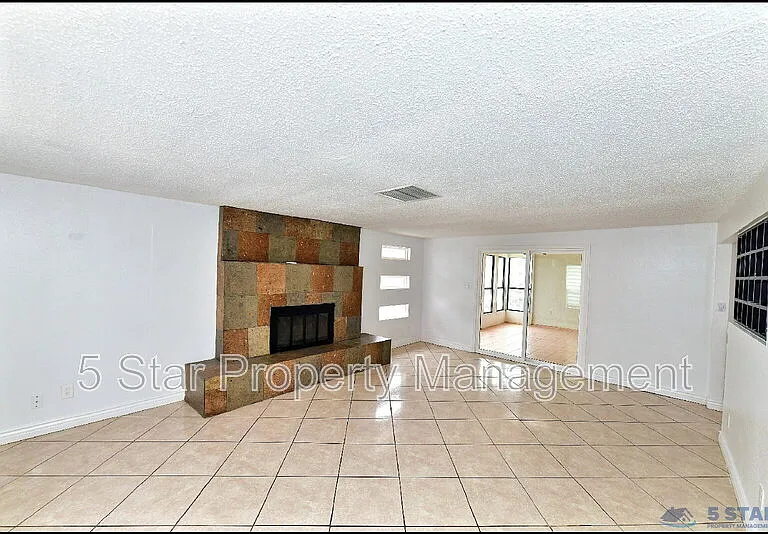 10565 Murphy St — Photo 19