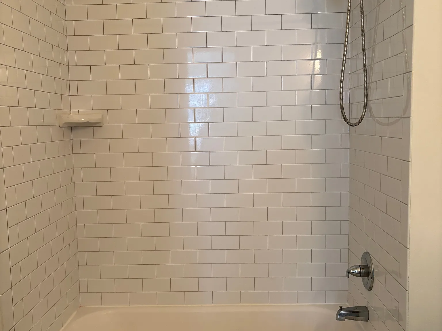 1 bed, 728 sqft, $1,850 — Photo 4