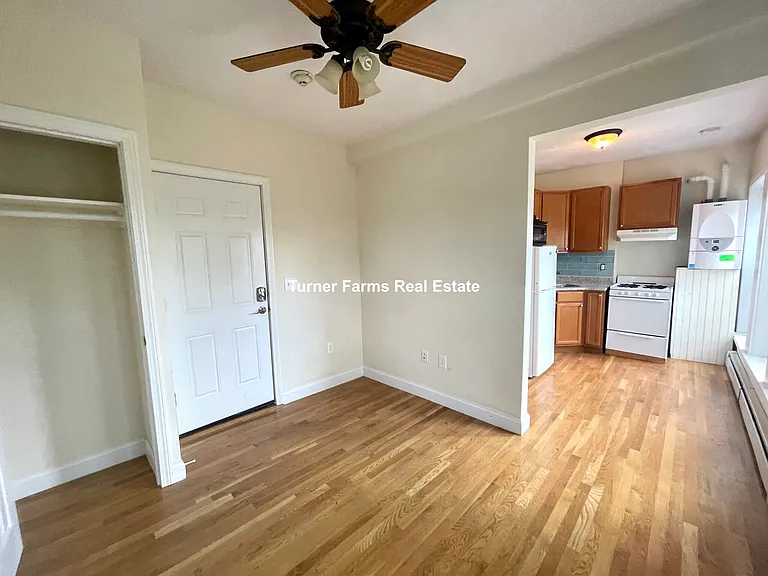 1054-1056 Cambridge St #2F — Photo 7