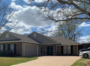 635 Savanna Dr, Highland Village, TX 75077