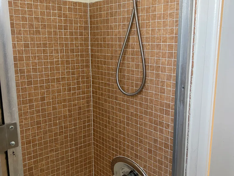 747 S Curson Ave #6 — Photo 7
