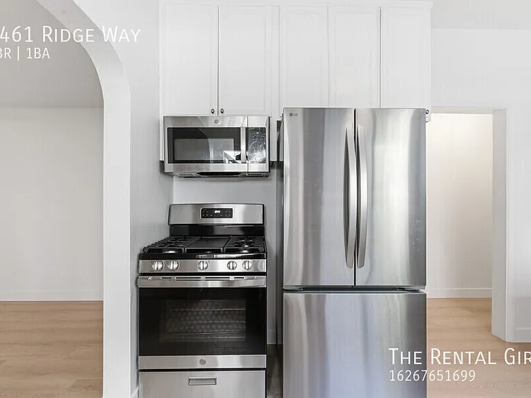 1461 Ridge Way — Photo 8