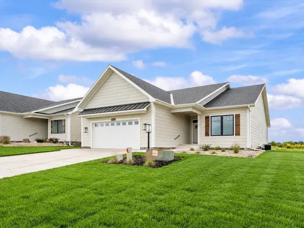 2560 Noellyn Dr, Berrien Springs, MI 49103