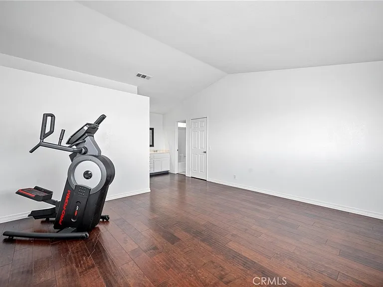 10703 Valley Dr — Photo 27