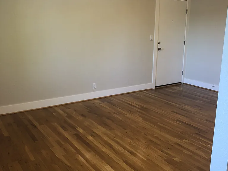 Taggart Apartments — Photo 4