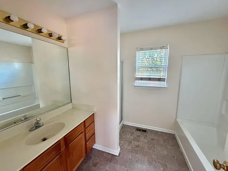 1701 Courtwright Dr — Photo 19