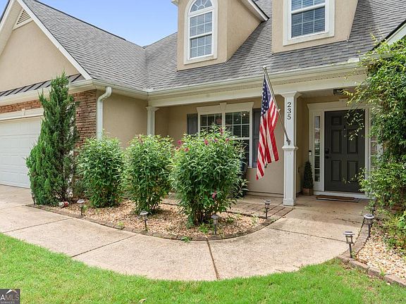 4th image of 235 Creekside Cir