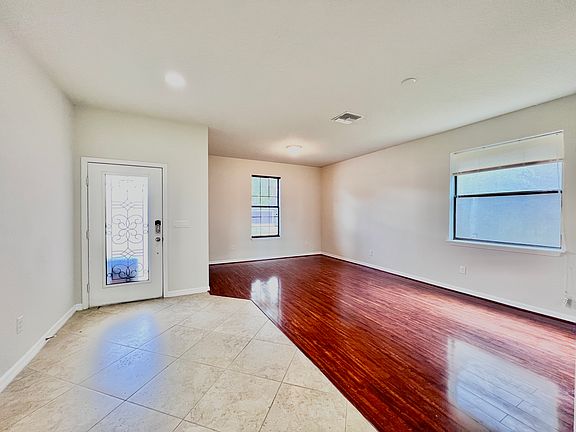 4th image of 3032 Winglewood Cir