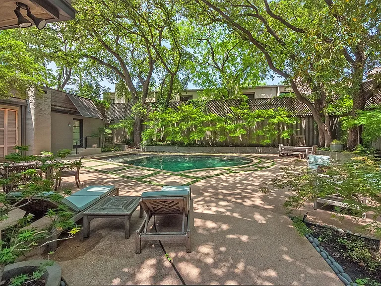 3610 Congress Ave — Photo 11