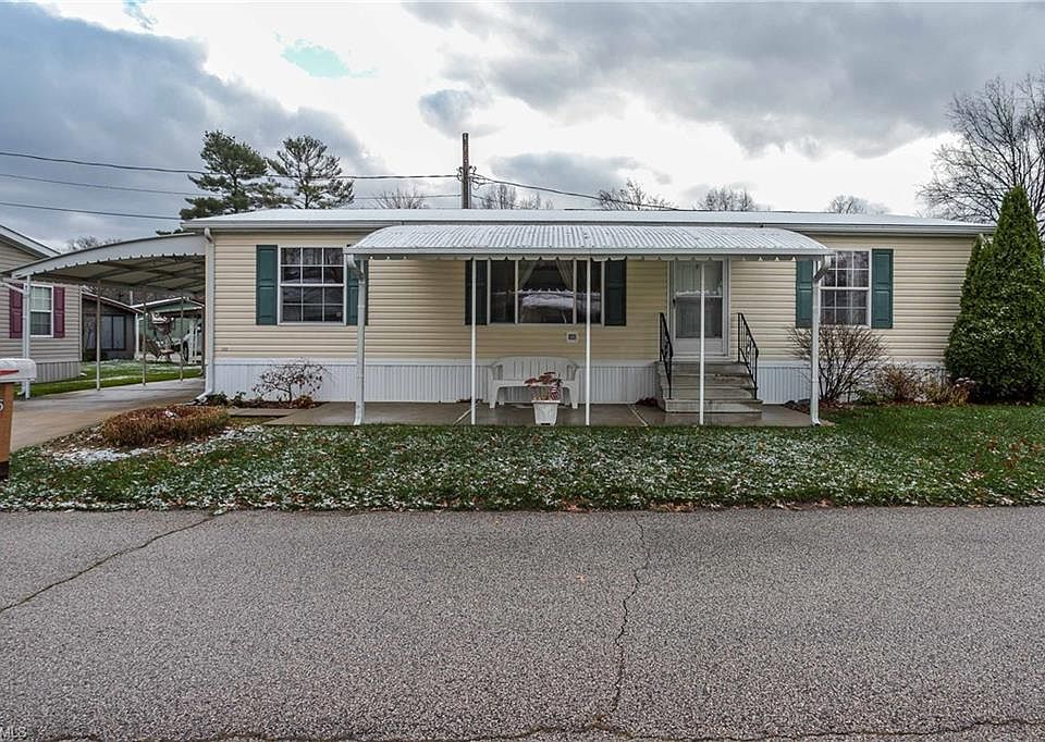 1st image of 5 Cherry Ln #5