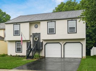 3253 Saint Bernard Cir, Columbus, OH 43232