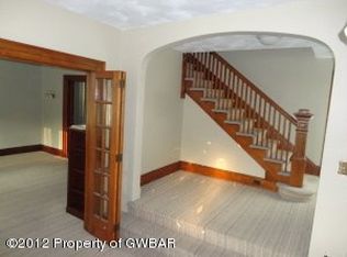 264 S Main St, Pittston, PA 18640