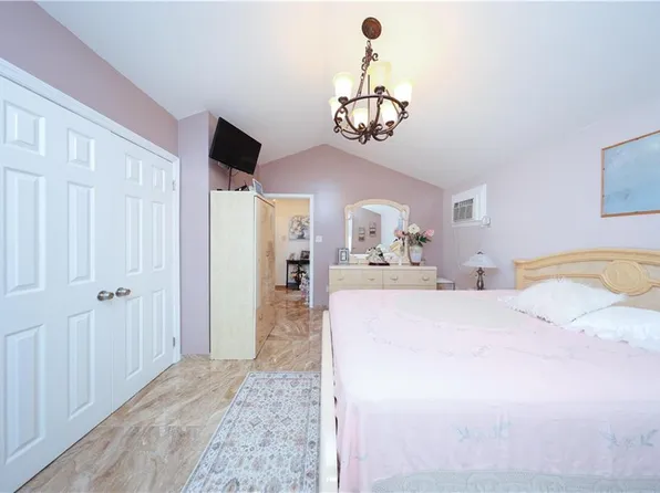 49 Lewiston Street image 30 of 45