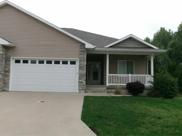 2905 W 3rd St, Cedar Falls, IA 50613