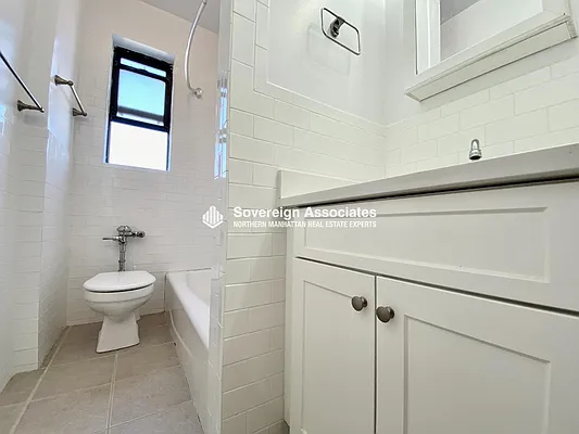 Rented by Sovereign Associates | media 17