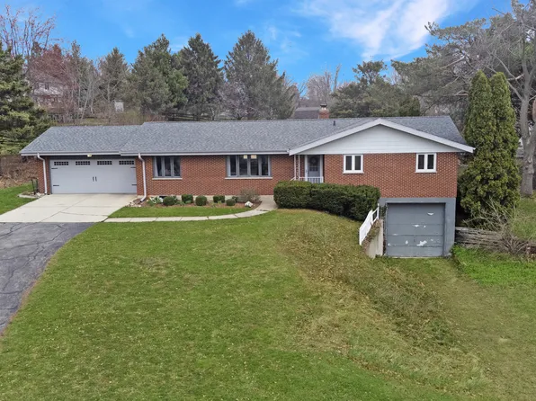 41W330 Muirhead Rd, Elgin, IL 60124