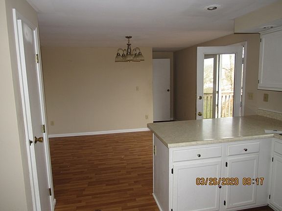 4th image of 403 Cleveland Ave