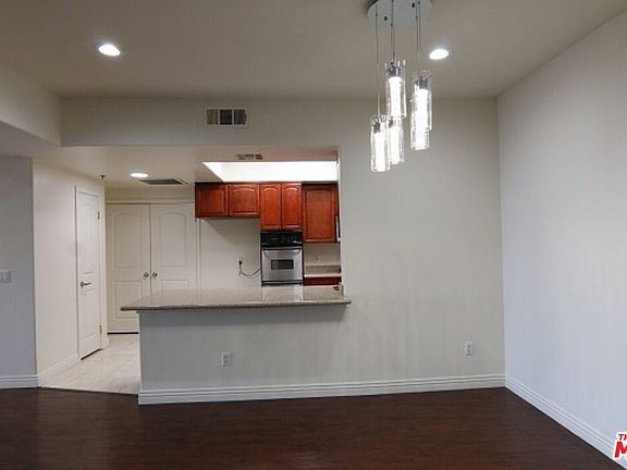 3rd image of 962 S Gramercy Dr Unit 303