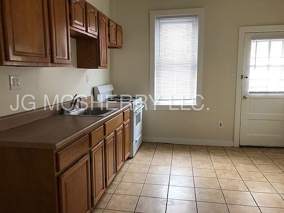 2nd image of 4908 Princeton Ave