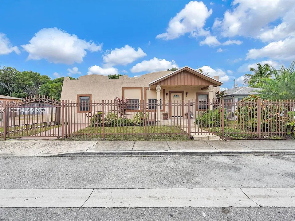 520 NW 49th St