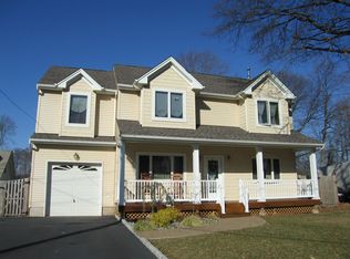 208 Oxford Rd, Edison, NJ 08820