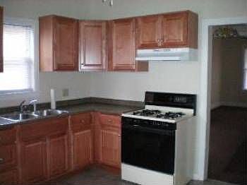 2nd image of 5153 S Sacramento Ave
