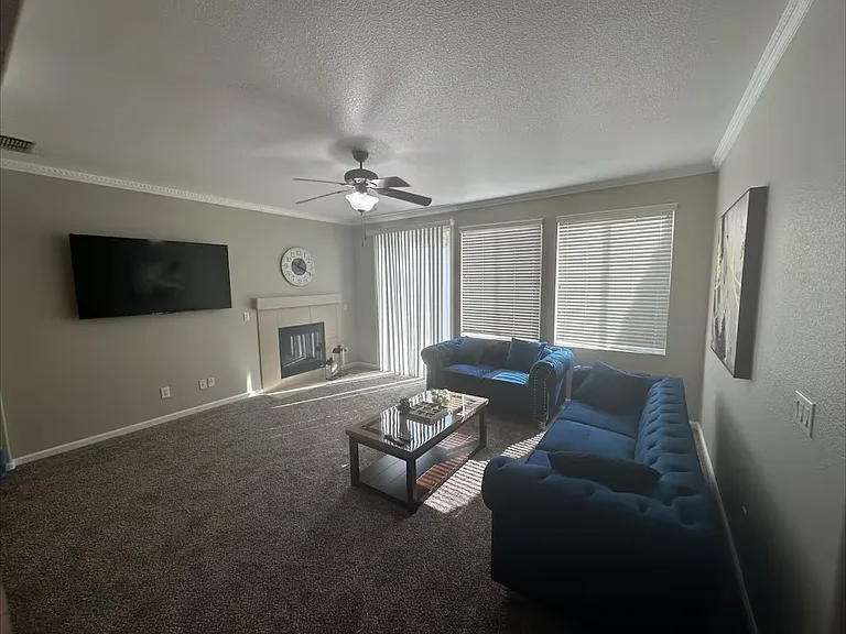 1360 Andleman Ct — Photo 2