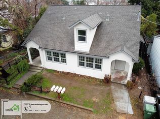 1903 Grace Ave, Redding, CA 96001