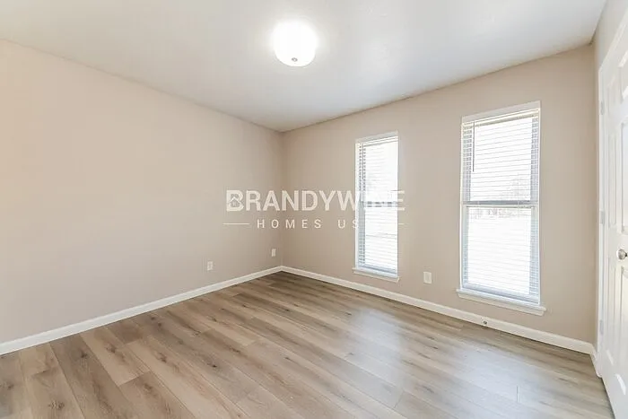 5010 Collingwood Dr — Photo 16