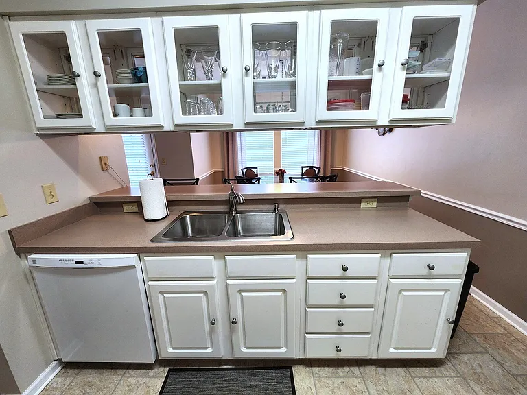 910 Churchill Xing — Photo 12