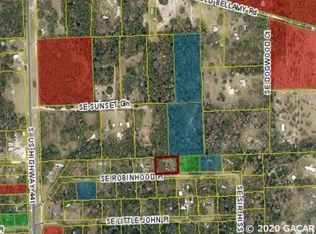 417 Robinhood Pl SE, High Springs, FL 32643