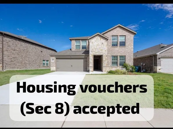 2117 Rustling Oaks Dr, Denton, TX 76209