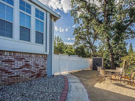 3rd image of 2516 Kennedy Pl