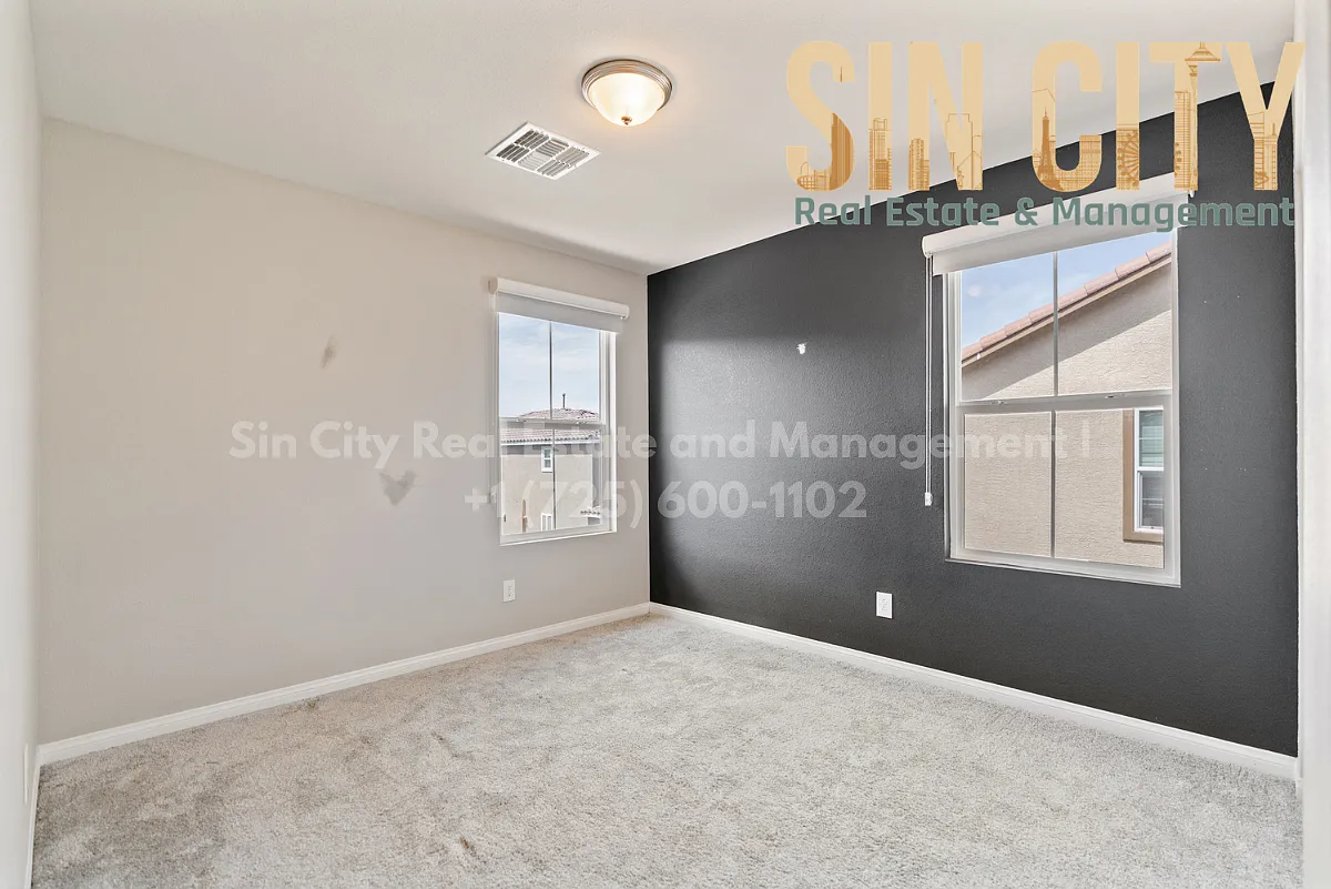 3 bed, 2.5 bath, 1736 sqft, $2,200 — Photo 3