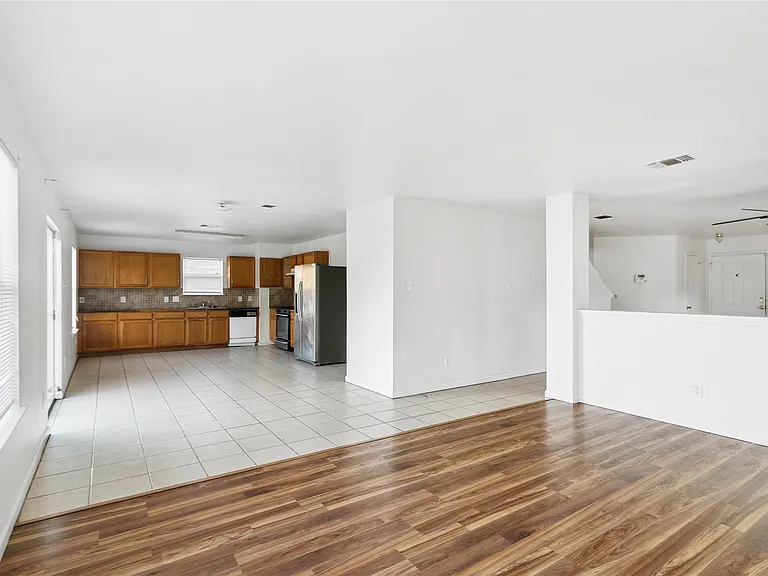 7938 Chatham Springs Ln — Photo 8