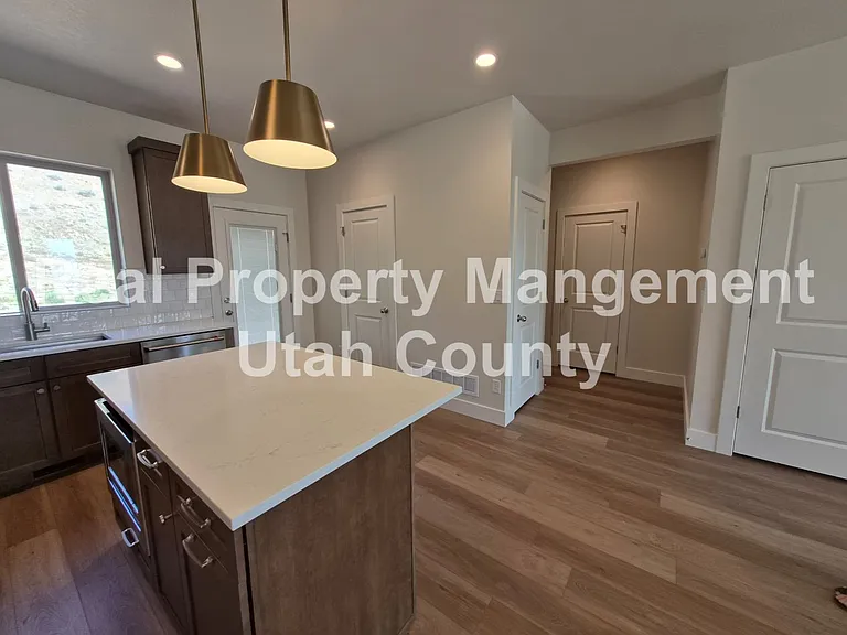 2172 E Fox Mdw — Photo 9