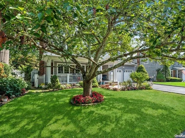 38 Woodland Avenue, Syosset, NY 11791
