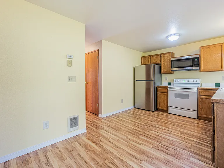 7794 Skansie Ave — Photo 6