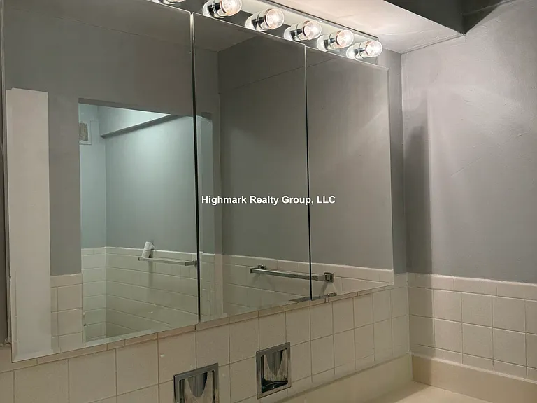8644 Skokie Blvd #302A — Photo 12