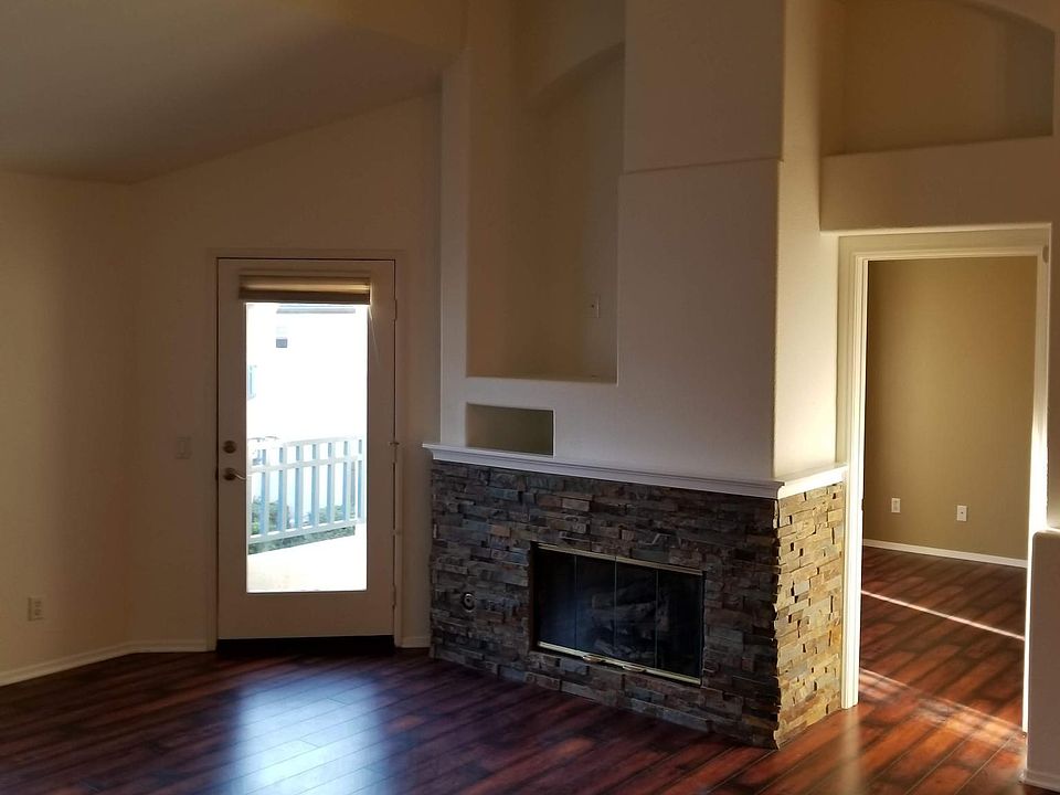 Beautiful Cathedral vaulted ceilings throughout