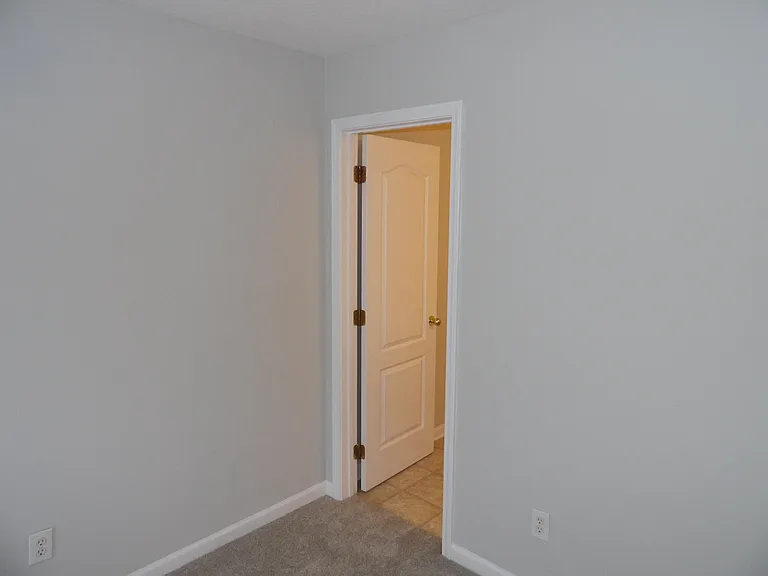 108 Charleston Ct — Photo 60