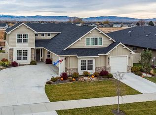 1160 E Radiant Ridge Dr, Meridian, ID 83642