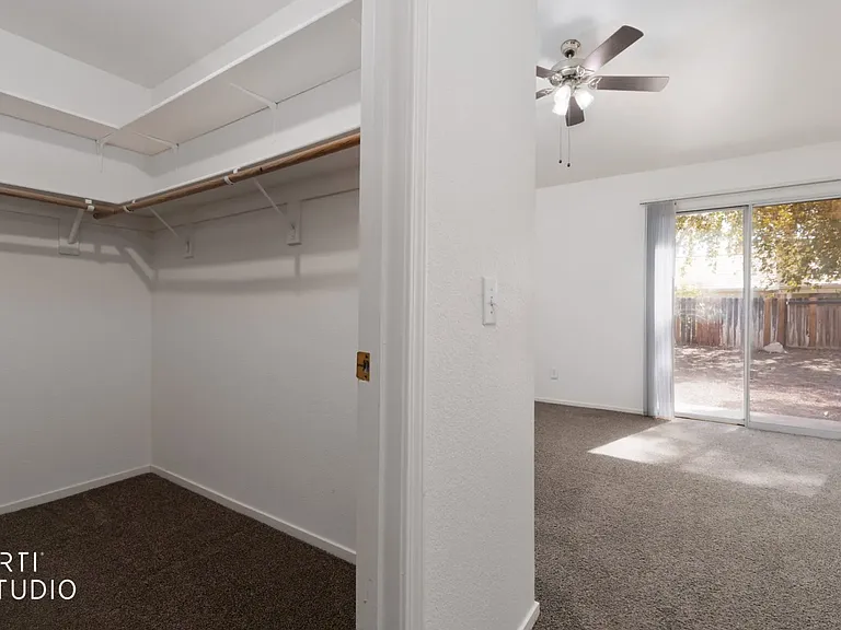 130 Falcon St — Photo 14