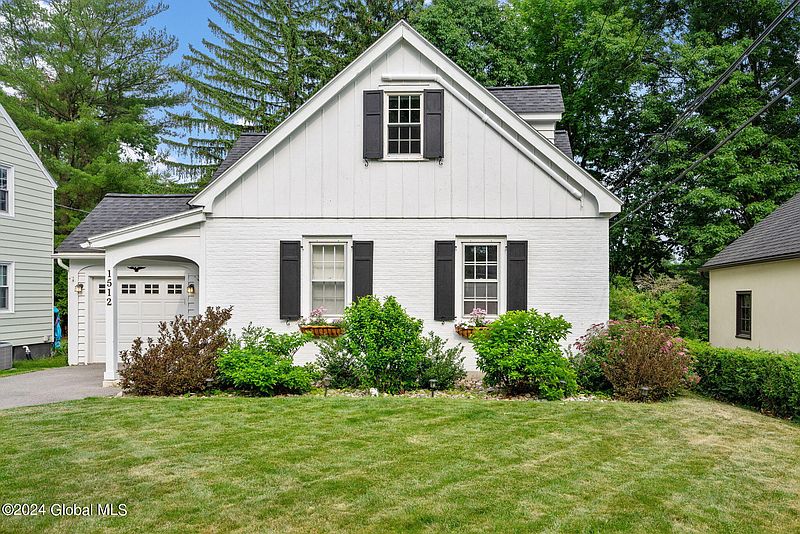 3rd image of 1512 Baker Avenue