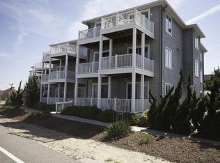 3201 Sandpiper Rd APT 202, Virginia Beach, VA 23456