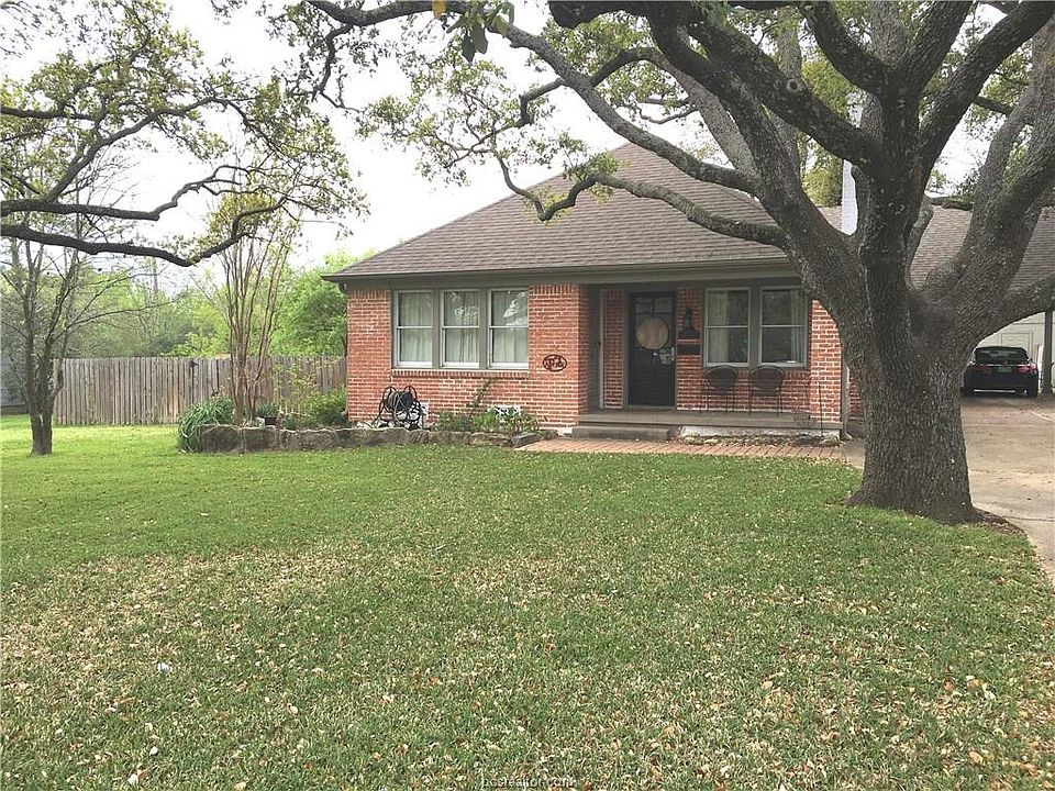 1st image of 1006 Puryear Dr