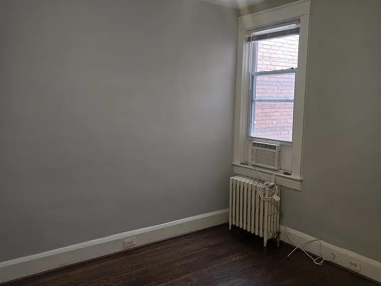 512 Winston Ave — Photo 11